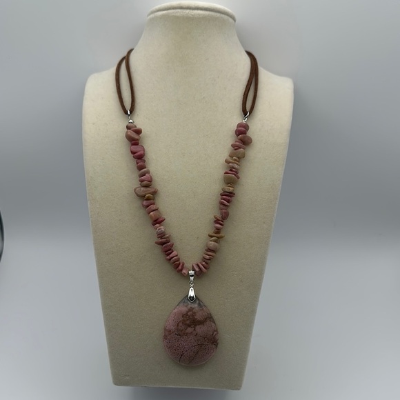 Light Pink Rhodonite Choker Necklace - Picture 1 of 10